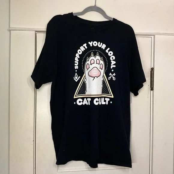 Local Cat Cult Tee - Picture 1 of 3